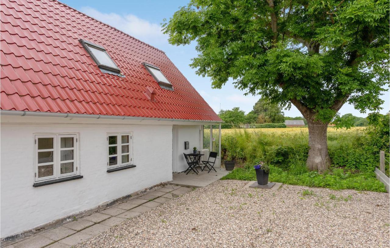 Nice Home In Aeroskobing With Kitchen Exterior foto